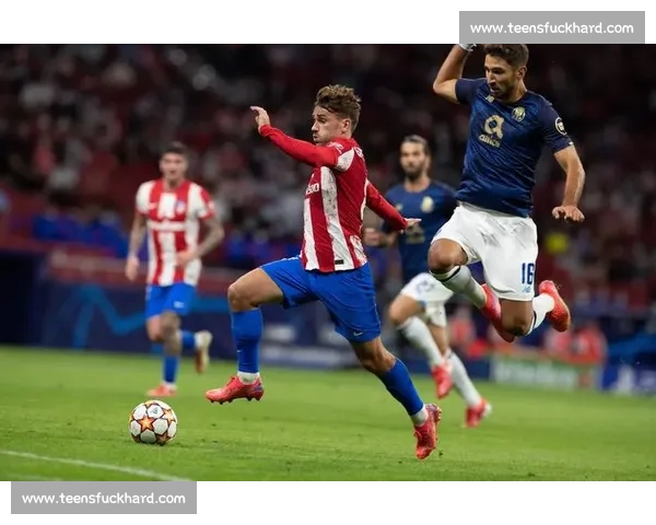 聚焦战术博弈与数据解读的足球比赛深度分析报告全景透视与未来趋势研判