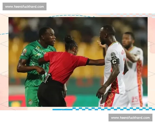 女性裁判首次亮相世界杯赛场开创历史新篇章 女性裁判首次亮相世界杯赛场开创历史新篇章